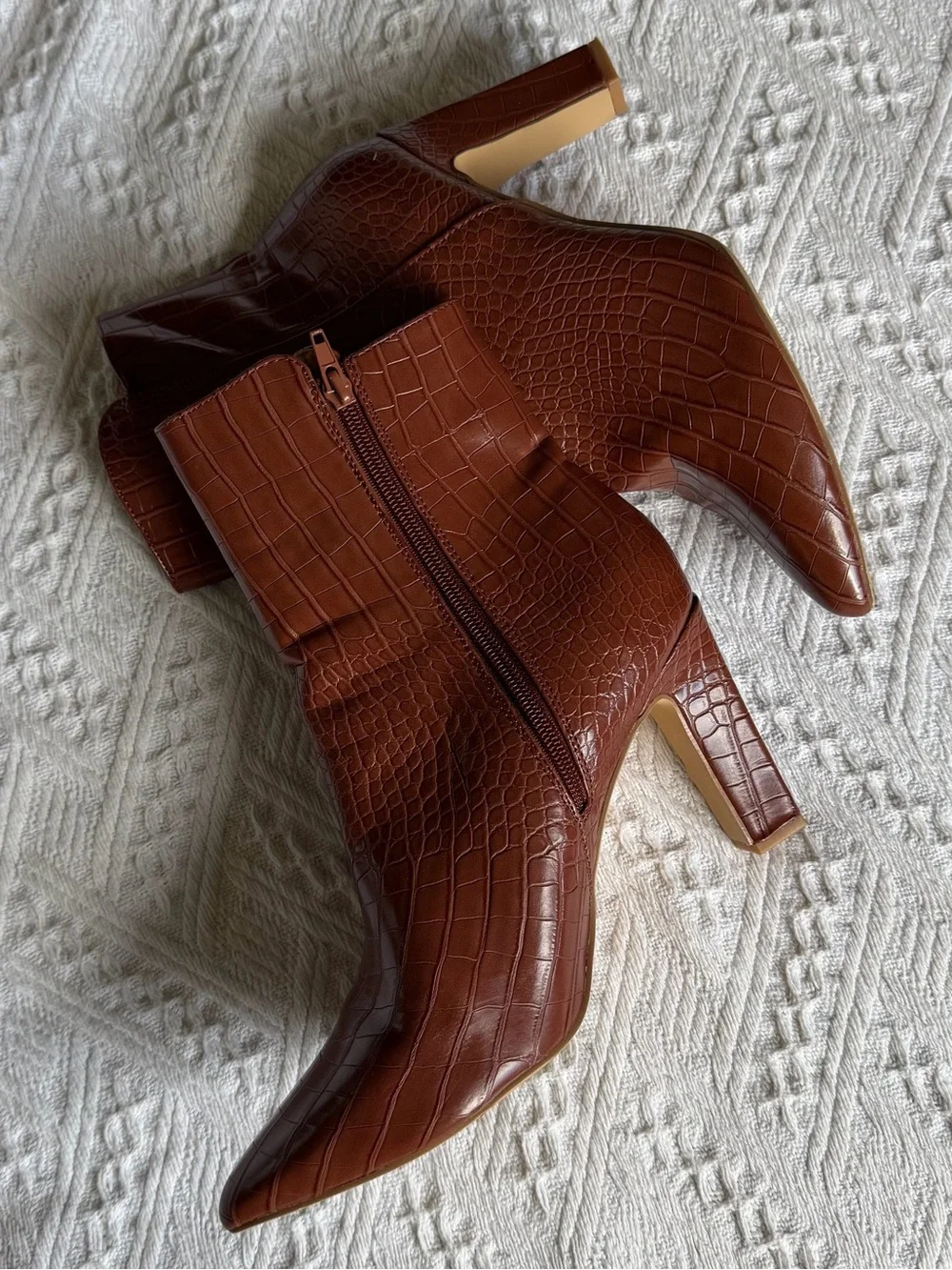 Women's Brown Croc-Embossed Pointed-Toe Heeled Ankle Boots